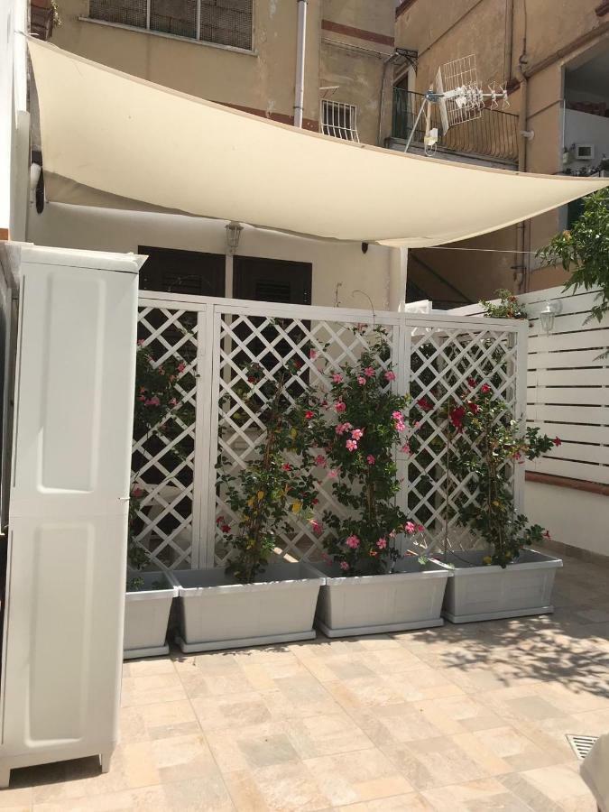 Virgilio'S Garden Bed and Breakfast Castellammare di Stabia Eksteriør billede
