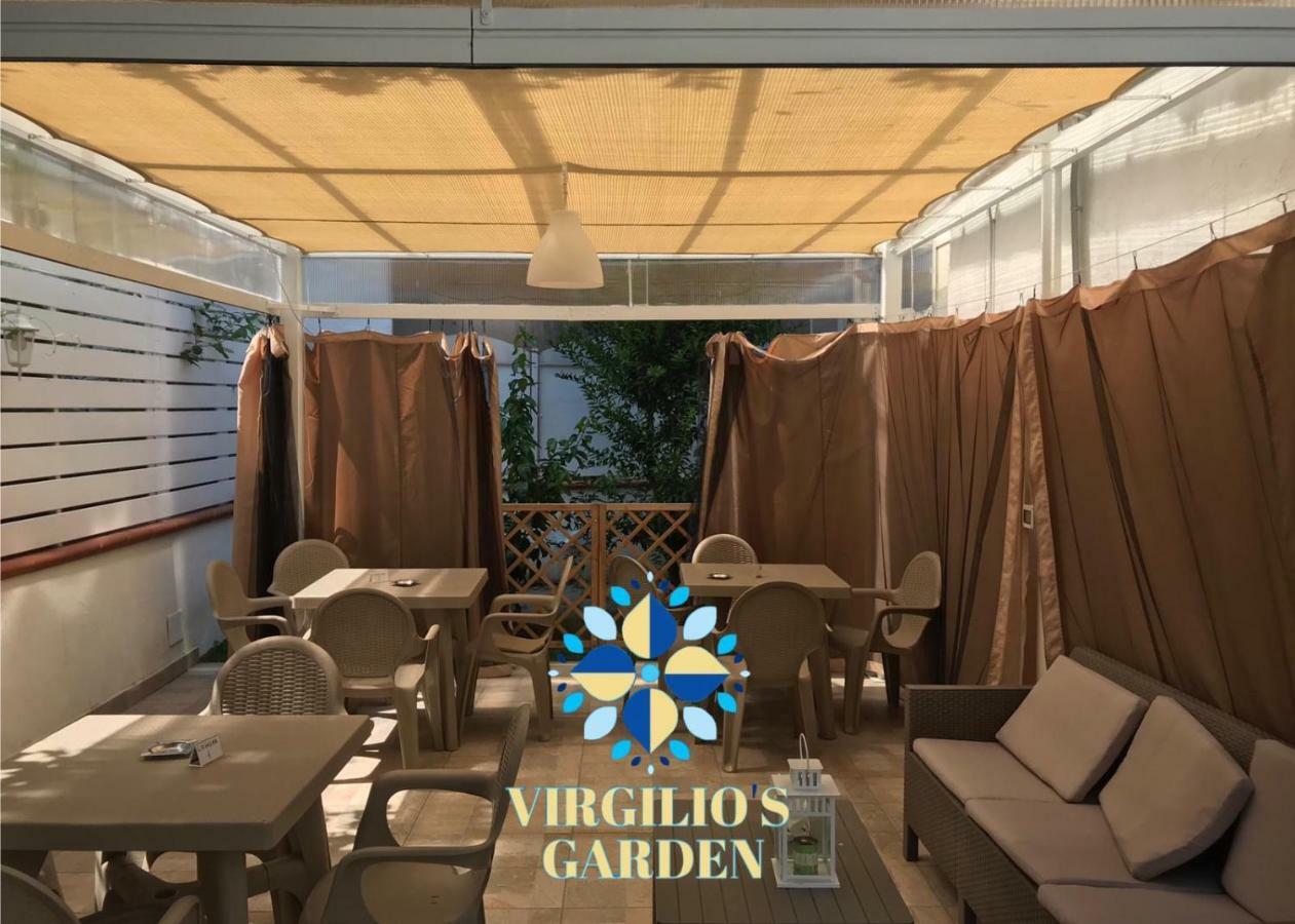 Virgilio'S Garden Bed and Breakfast Castellammare di Stabia Eksteriør billede